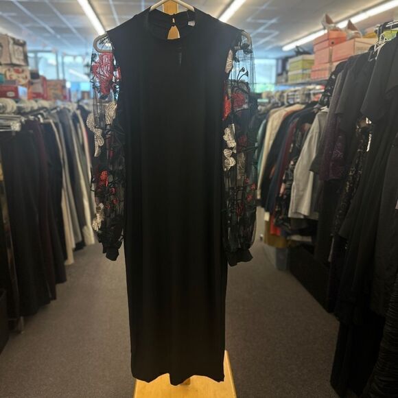 VENUS Dresses & Skirts - Venus Ladies Lg Black Dress With Sheer Rose Sleeves